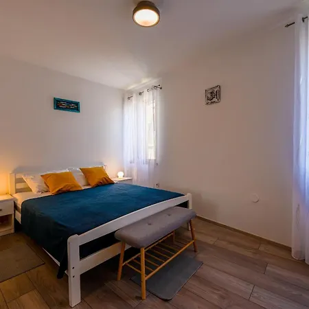 Miglia Old Town Apartman *